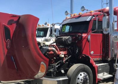 an image of Nogales semi truck repair.
